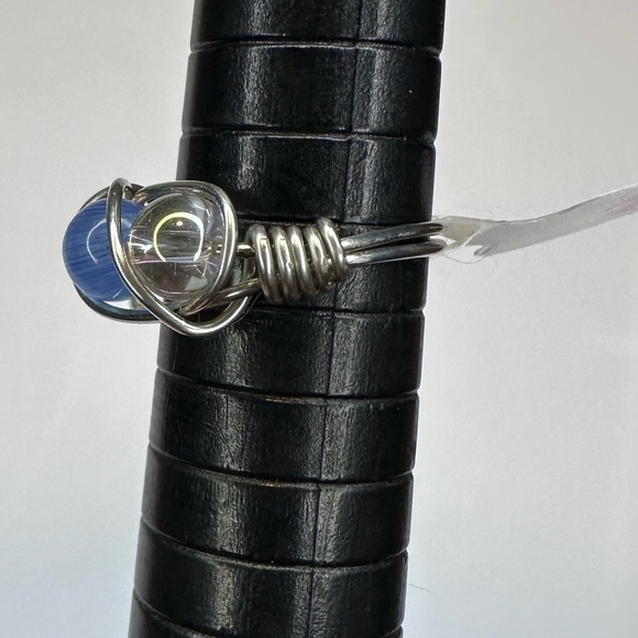 Blue ring clear iridescent glass beads silver color wire wrap handmade - Picture 4 of 5